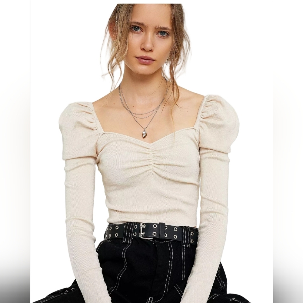 Urban Outfitters Romantic Puff Sleeves Top Cream size L